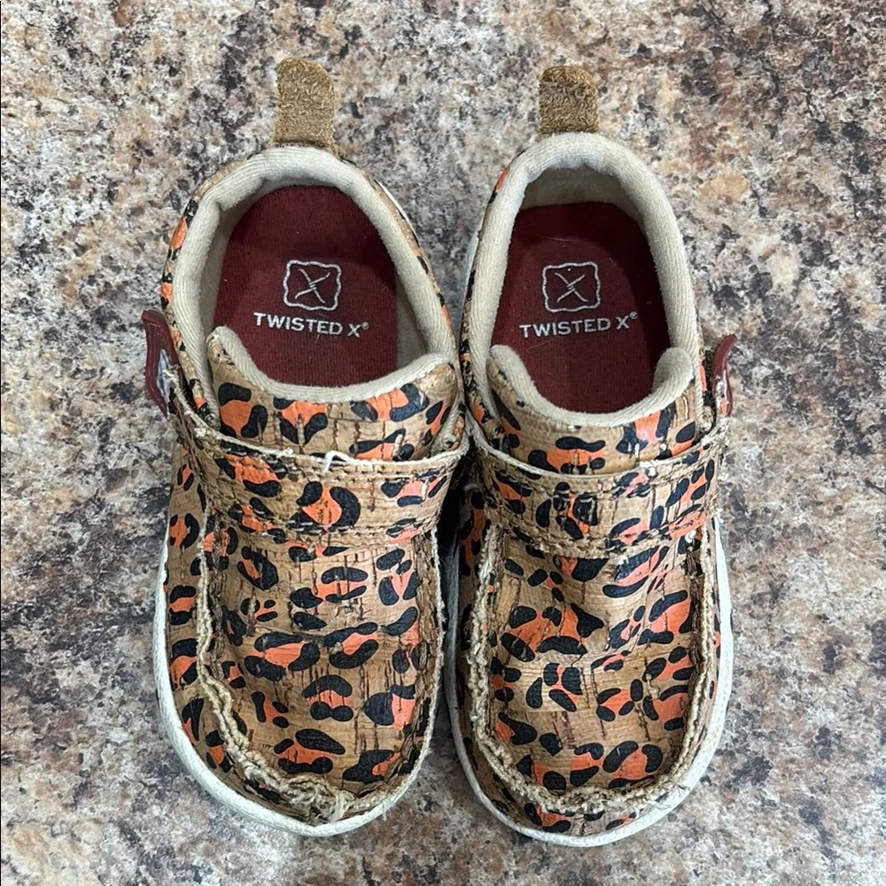 Twisted X Infant Leopard Cork Driving Mocs Size 7